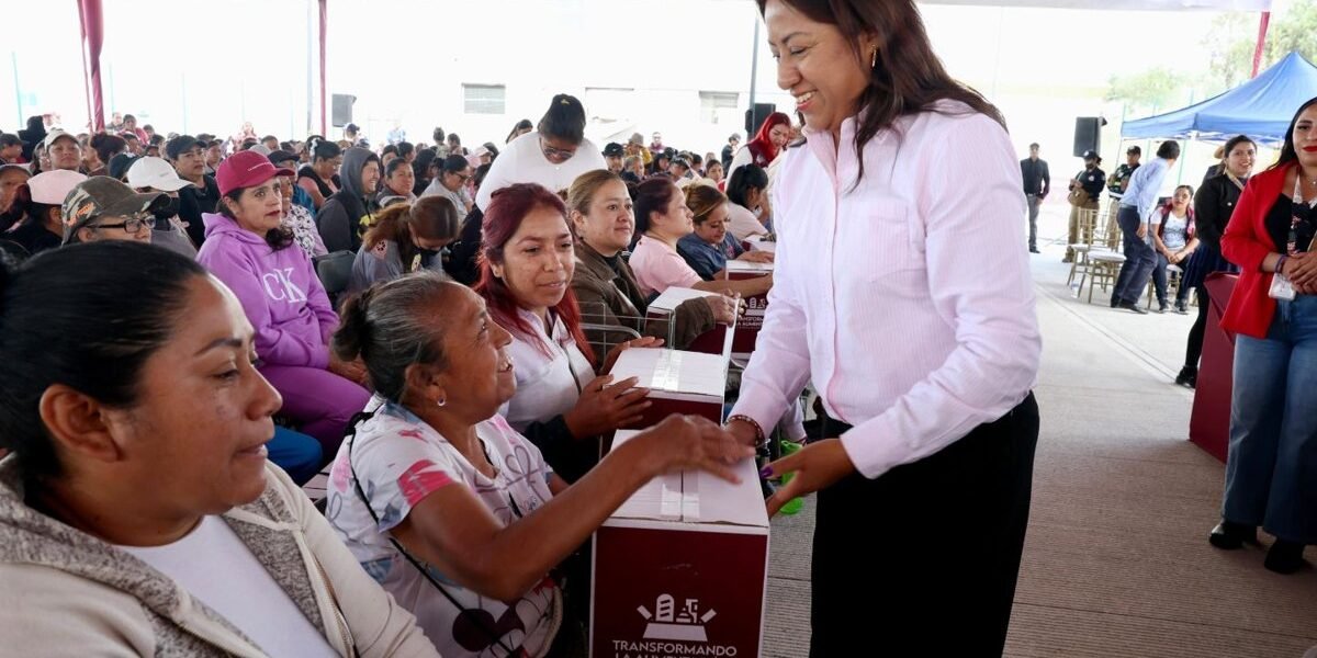 Chimalhuacán distribuye 1,378 canastas alimentarias para familias vulnerables