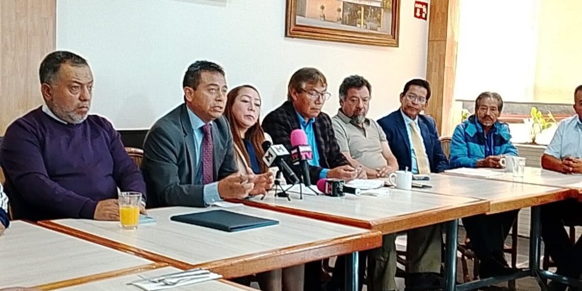 120 escuelas en abandono: magisterio mexiquense exige atención a Delfina Gómez