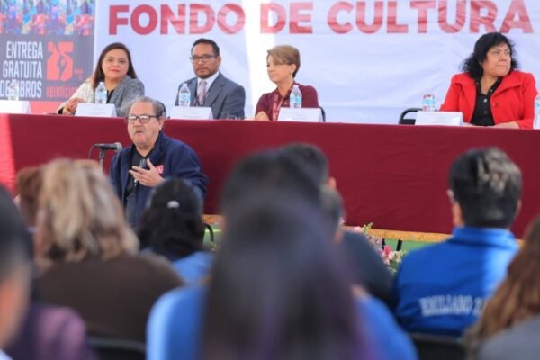 Ecatepec distribuye 12 mil libros para fomentar lectura en niños y jóvenes