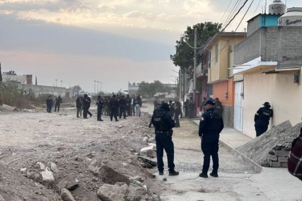 Desmantelan taller clandestino de equipo táctico policial en Ecatepec