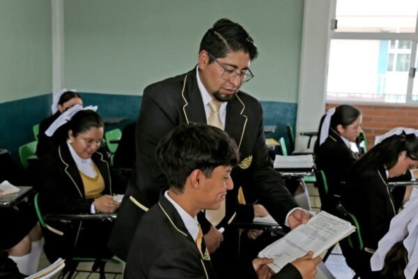 Edomex abre inscripciones para "Mi derecho, mi lugar": acceso a educación media superior