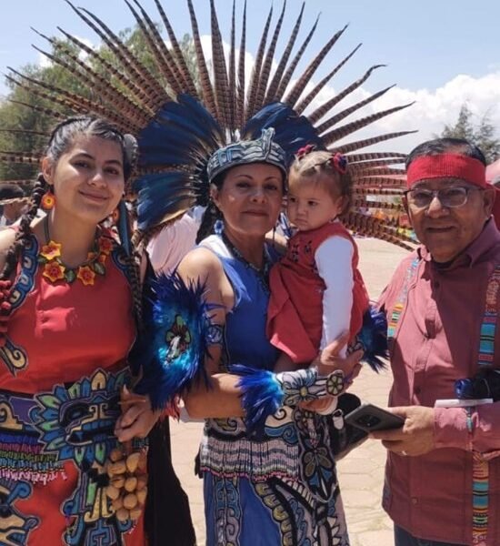 La familia Tapia Castillo preserva las danzas prehispánicas contra el olvido