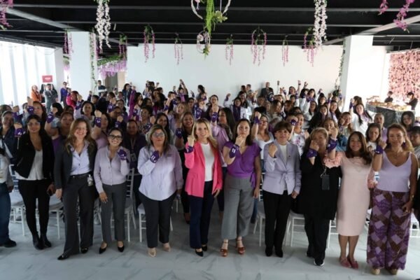 Huixquilucan reduce 30% el rezago en salud con el Complejo Rosa Mística