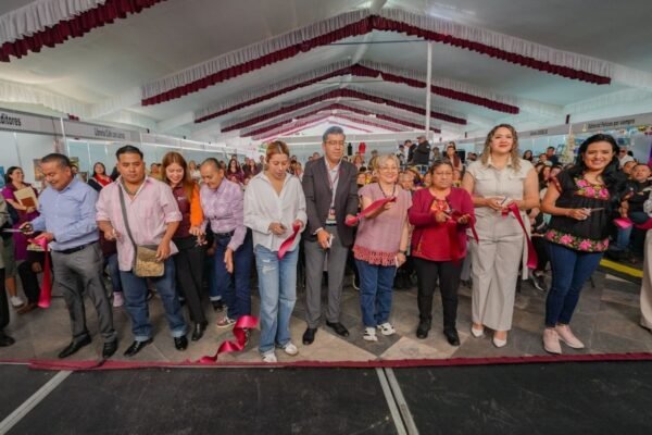 La Paz apuesta por la lectura: Segunda Feria del Libro supera expectativas