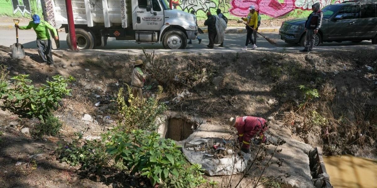 La Paz intensifica trabajos preventivos contra inundaciones pluviales