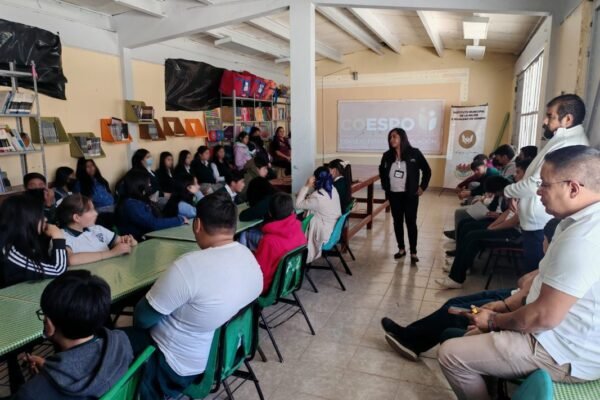 Estado de México reduce 47% embarazos adolescentes en una década