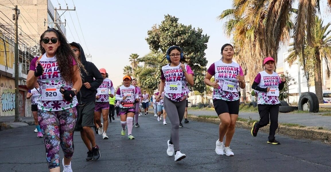 Mil 100 mujeres corren en Nezahualcóyotl por el Día Internacional de la Mujer