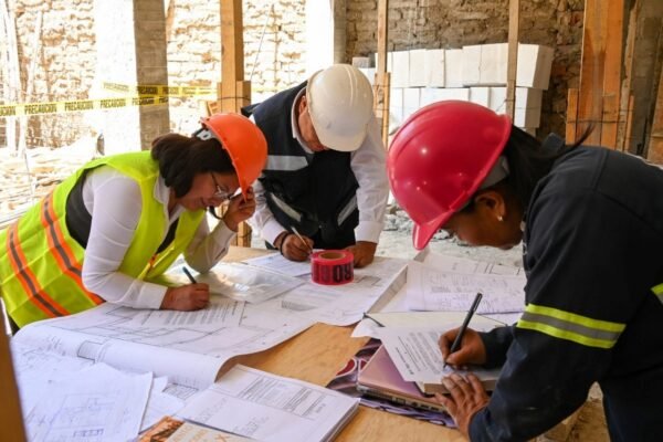 Gobierno mexiquense ofrece 50% de descuento en refrendo de DRO para 2026