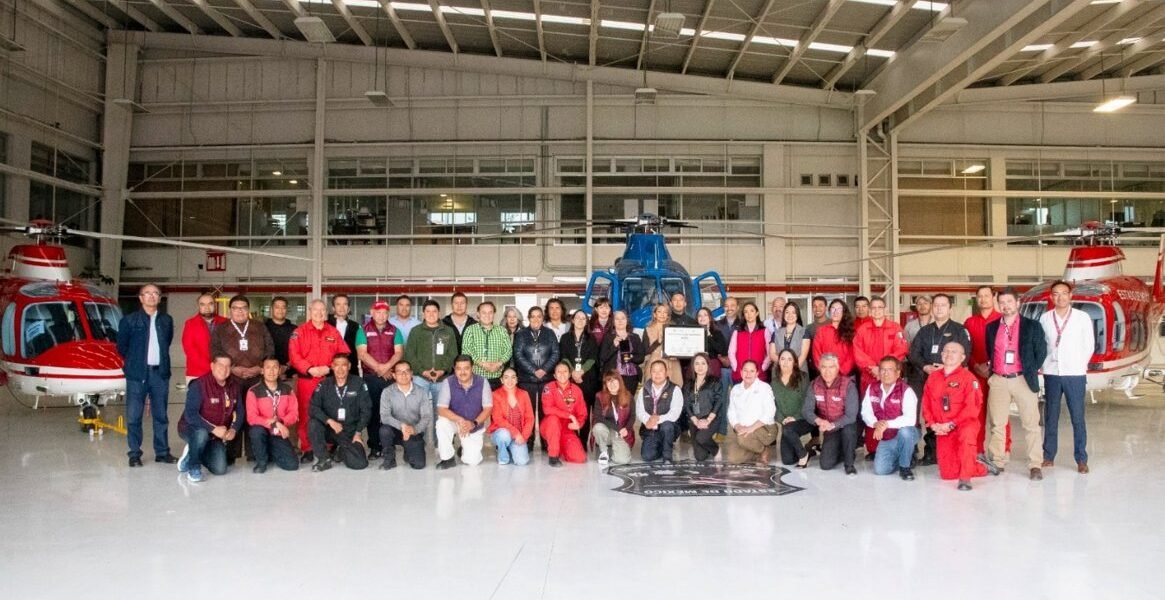 Grupo Relámpagos recibe reconocimiento por 31 años salvando vidas