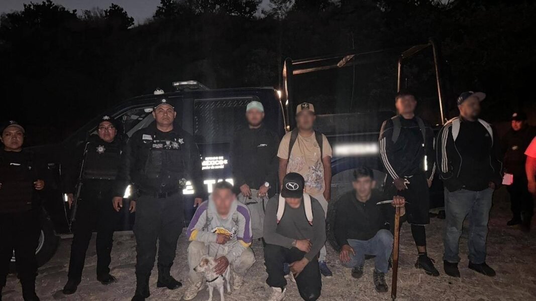 Rescatan a 8 excursionistas extraviados en la Sierra de Guadalupe