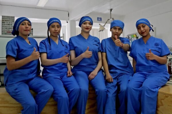 Estudiantes pueden ganar hasta $1,100 mensuales en Servicio Social Comunitario