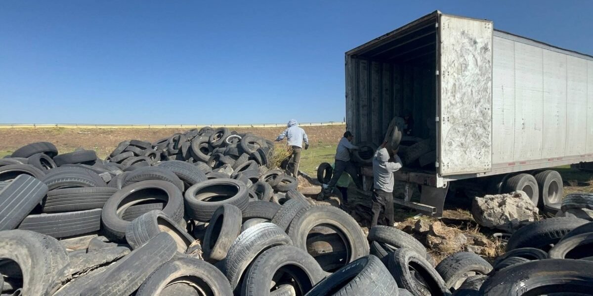 Amecameca retira 2,000 llantas en desuso en favor del medio ambiente