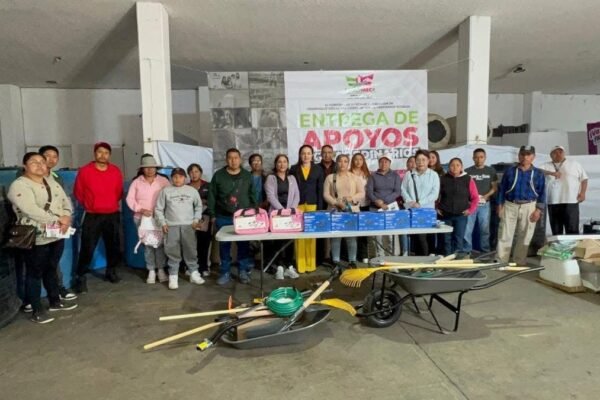 Amecameca entrega herramientas y equipamiento a precios subsidiados para mejorar viviendas