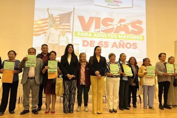 Adultos mayores de Amecameca viajarán a EE.UU. para reencontrarse con sus familias
