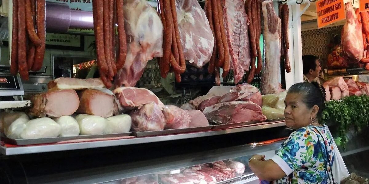 Canasta básica sube 8% anual: mexicanos más pobres ante crisis inflacionaria