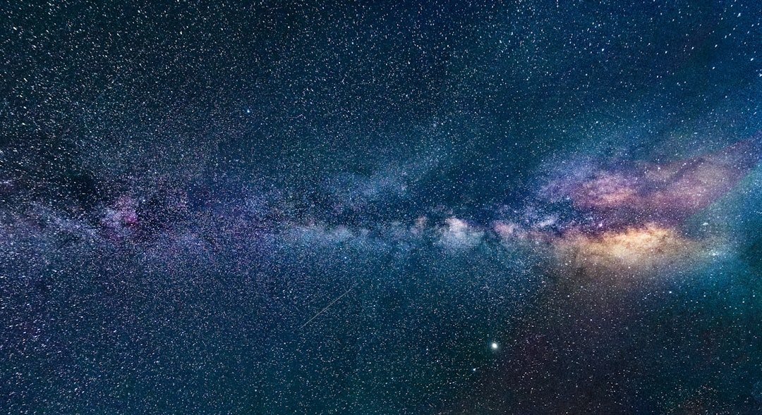 El astrofísico mexicano que descifra los secretos del cosmos