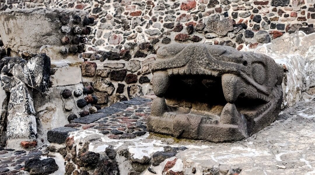 México enfrenta la paradoja del turismo: más visitantes, menos protección cultural