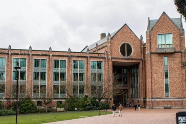 Las universidades, última fortaleza del pensamiento crítico en tiempos de polarización