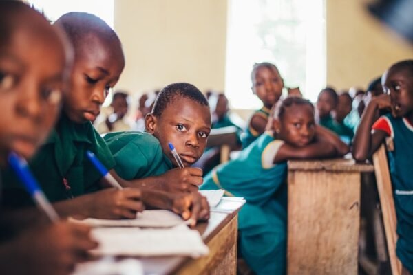 Abril cierra con sorpresa: México prepara semana extendida en escuelas