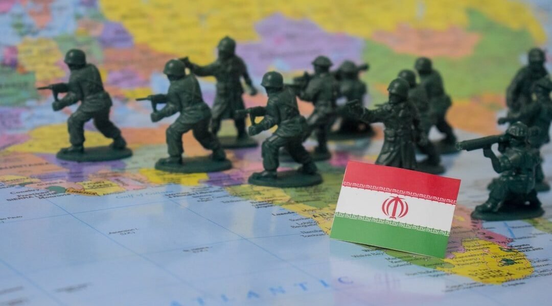 Tensión Irán-EE.UU. golpea mercados: el peso mexicano siente el impacto