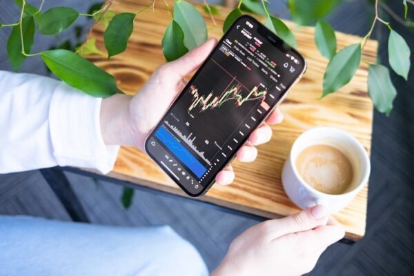 Petróleo, inteligencia artificial y volatilidad: qué esperar de los mercados en 2026