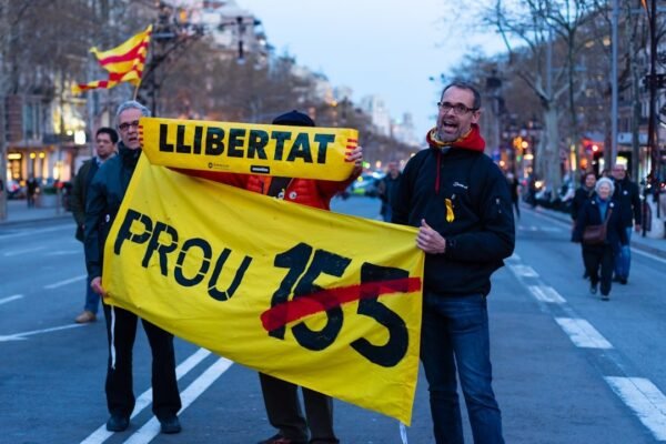 Cuando los líderes juegan con el fuego de las identidades nacionales