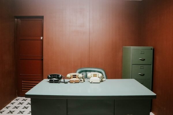 De la Fuente deja Cancillería por cuestiones de salud; Velasco lo sucede