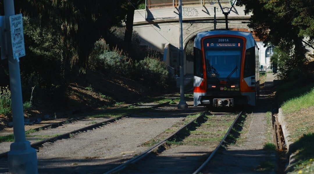 México avanza en recuperación de infraestructura ferroviaria bajo control estatal
