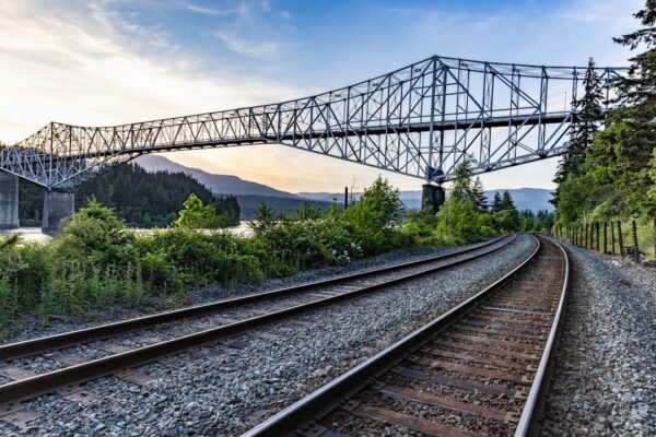 México retoma control de infraestructuras estratégicas privatizadas