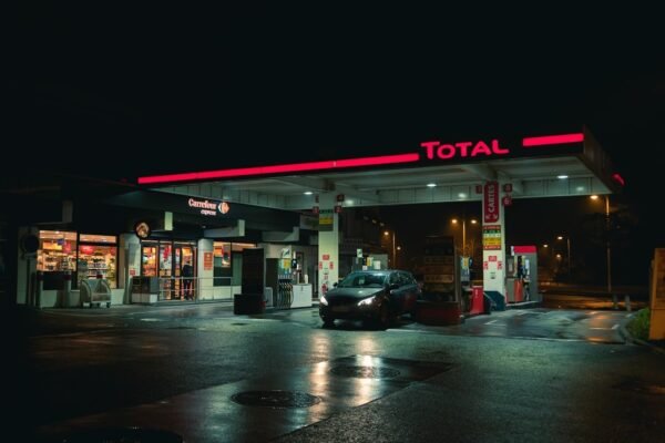 México elimina comisiones en transacciones electrónicas de gasolina desde mayo