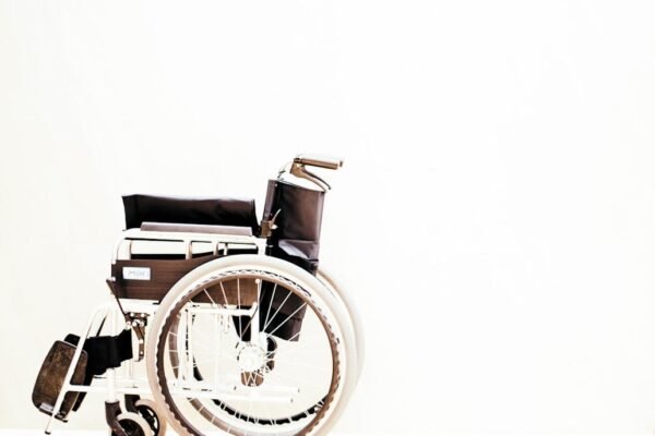 ¿Acceso universal a salud sin rechazos? Los detalles que importan