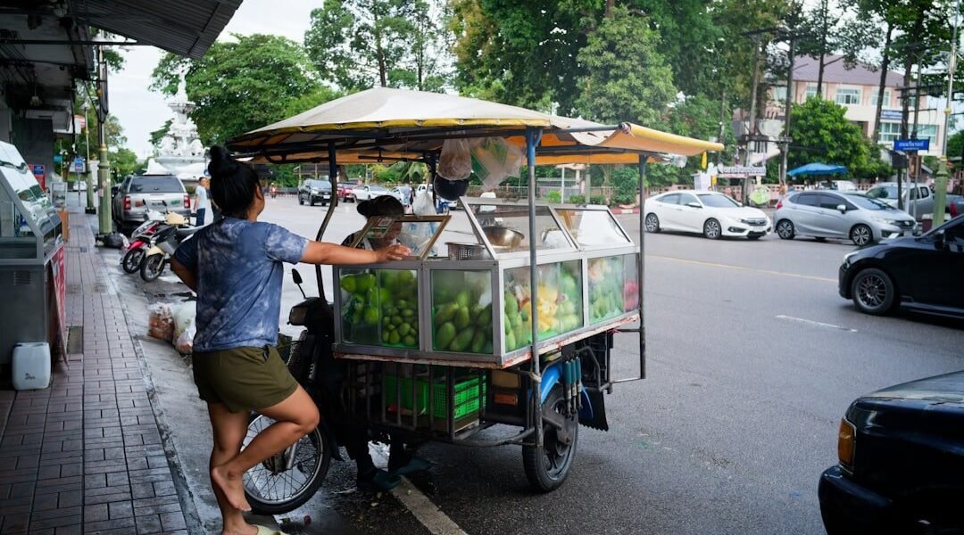 Comercio informal resiste en Centro Histórico de CDMX