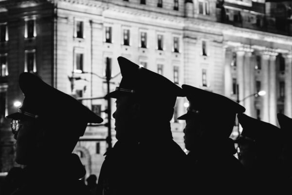 Oficial militar mexicano enfrenta cargos en Argentina que complican su extradición