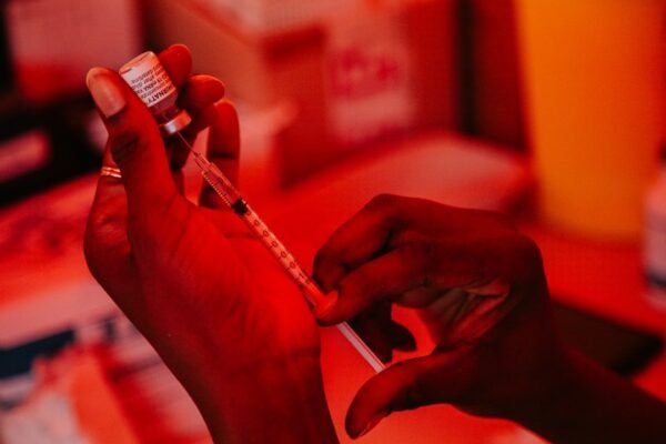 Alerta sanitaria: el sarampión resurgente en EE.UU. revela crisis de vacunación