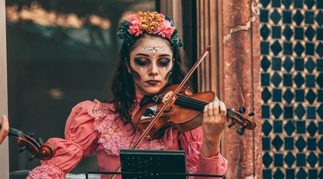 Las voces que movieron América: un libro rescata la revolución musical de las latinas