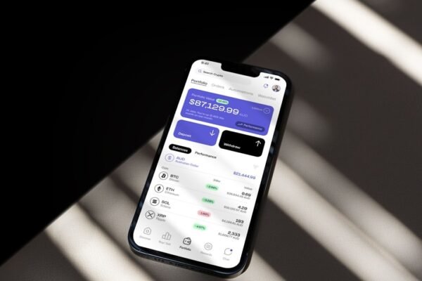 ¿Banca híbrida o marketing? Actinver apuesta al regreso de las sucursales