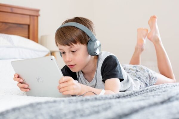 Meta abre la puerta a padres: ¿vigilancia o protección infantil real?