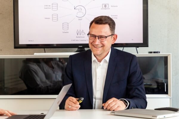Loyalink: cuando la IA escucha a millones para que las empresas decidan mejor