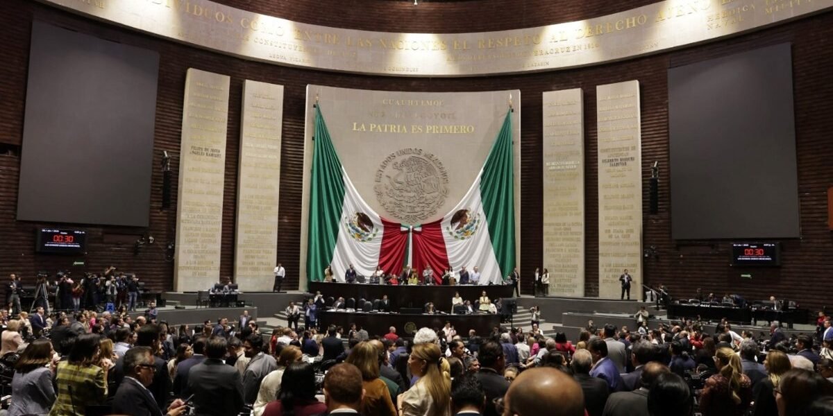 Diputados aprueban reforma electoral con 377 votos: austeridad y paridad de género