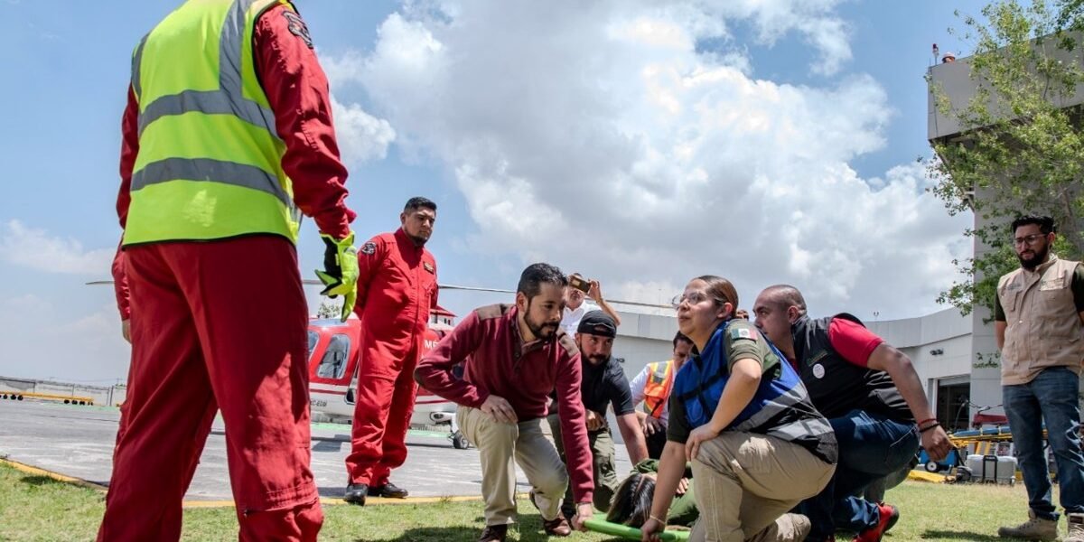 Grupo Relámpagos capacita al IMSS Bienestar en evacuación aeromédica