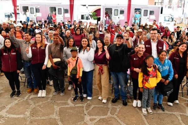 Estado de México acerca servicios gratuitos a comunidades mazahuas y otomíes