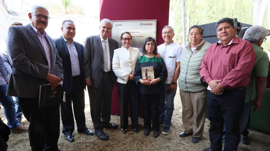 Ecatepec recibe el título de 'Ciudad Heroica' en su 206 aniversario