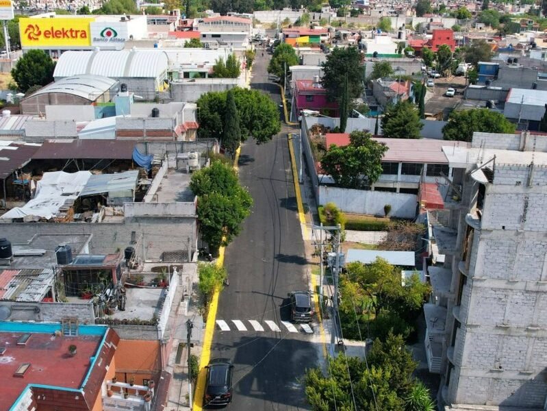 Ecatepec inaugura repavimentación de calle Jabirúes con recursos propios