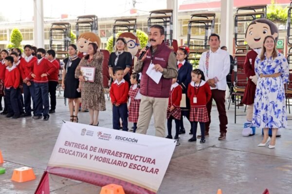 EdoMéx invierte 61.76 mdp en mejora de infraestructura escolar