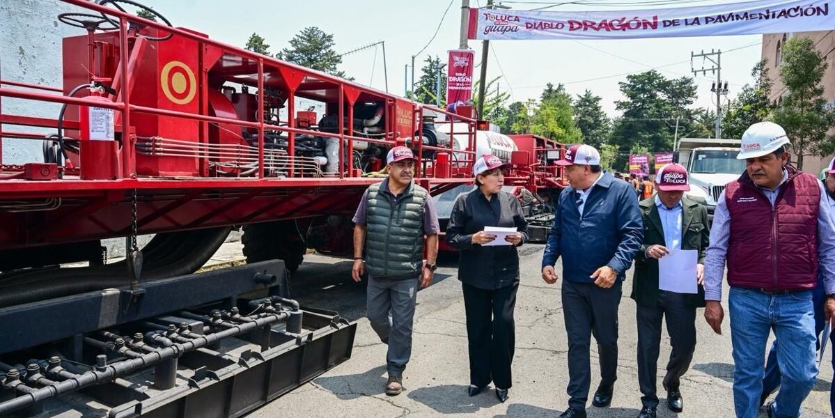 Toluca inicia rehabilitación de la avenida Valentín Gómez Farías con maquinaria especializada