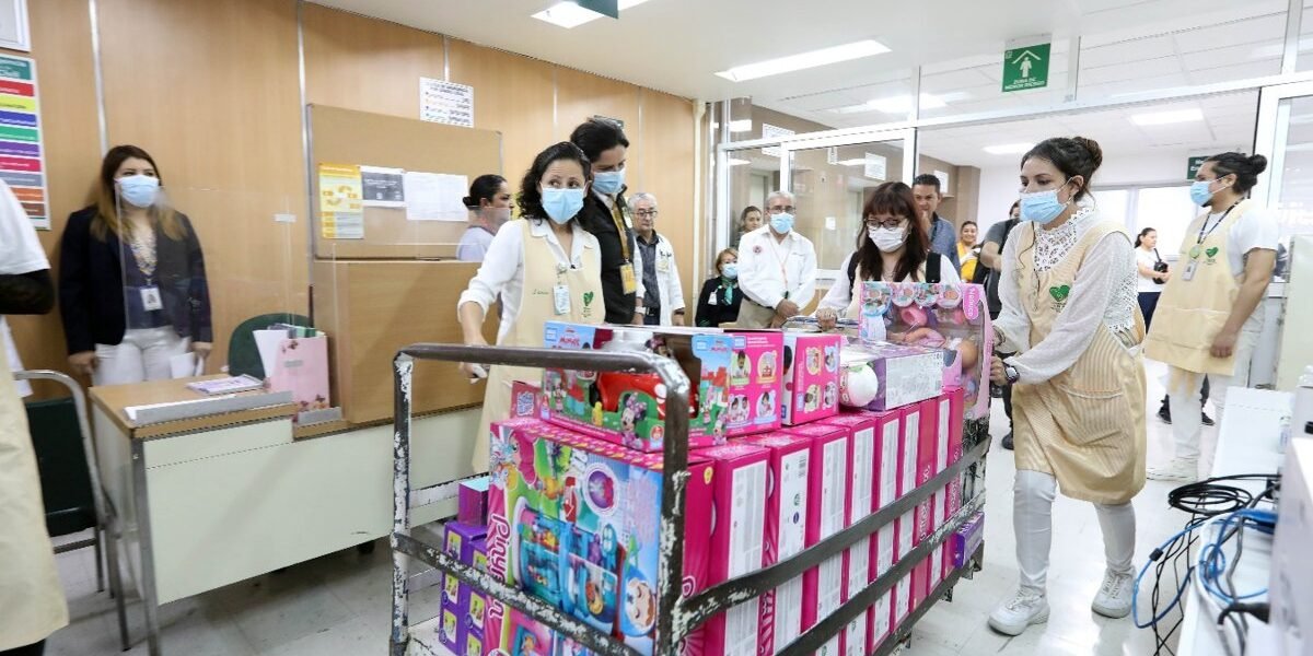 IMSS y Voluntariado invitan a donar juguetes para niños hospitalizados
