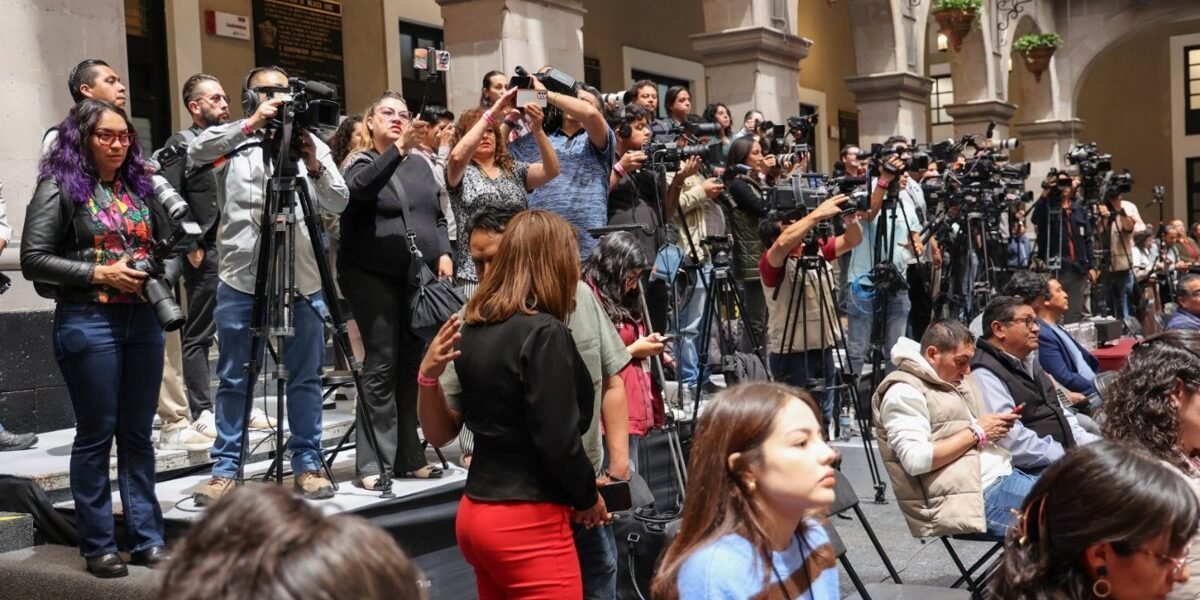 Edomex fortalece protección a periodistas y defensores de derechos