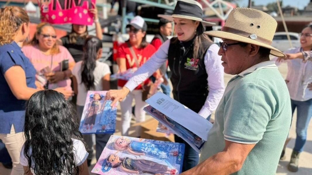 Amecameca celebra a la niñez con caravanas que recorren todo el municipio