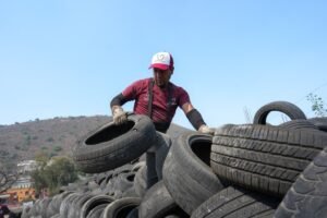 La Paz recicla 6,500 llantas en desuso en tres meses