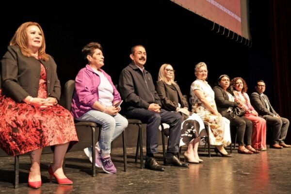 Más de mil educadores mexiquenses se capacitan en lenguaje musical para preescolar